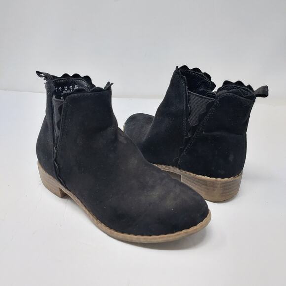 Cat & Jack Black Almond Toe Ankle Boots Size 12 - Picture 1 of 8